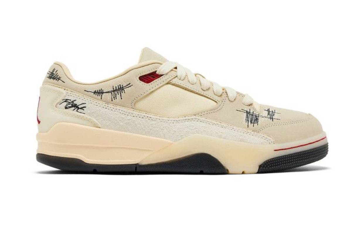 Jordan Flight Court Who Decides War Coconut Milk (Women's)