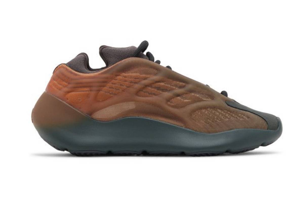 adidas Yeezy 700 V3 Copper Fade