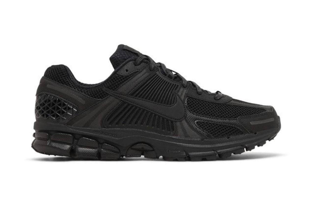 Nike Zoom Vomero 5 Triple Black