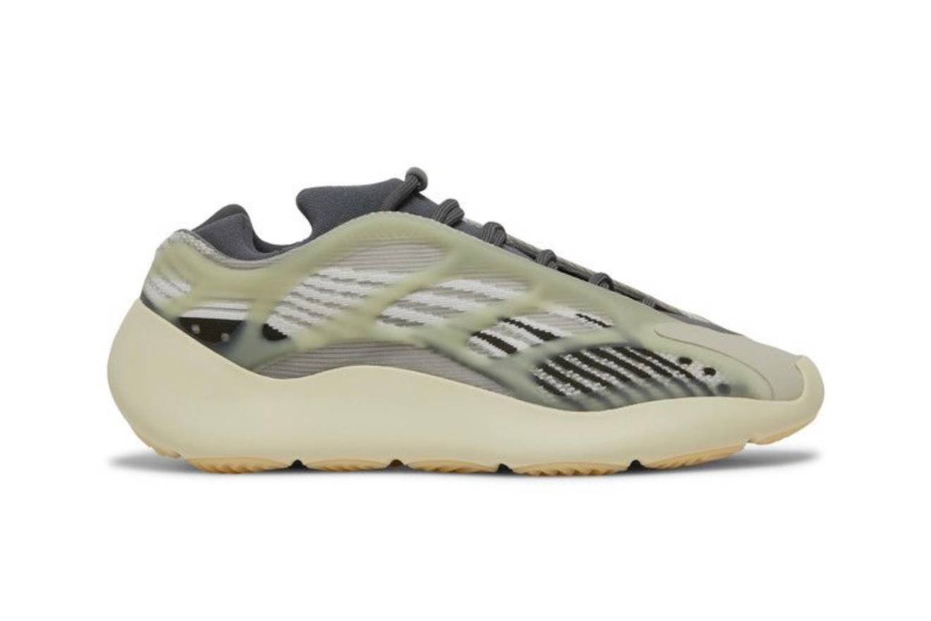 adidas Yeezy 700 V3 Fade Salt