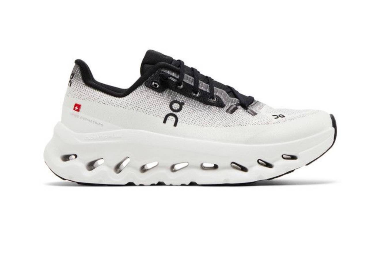 On Running Cloudtilt Black Ivory (Women's)