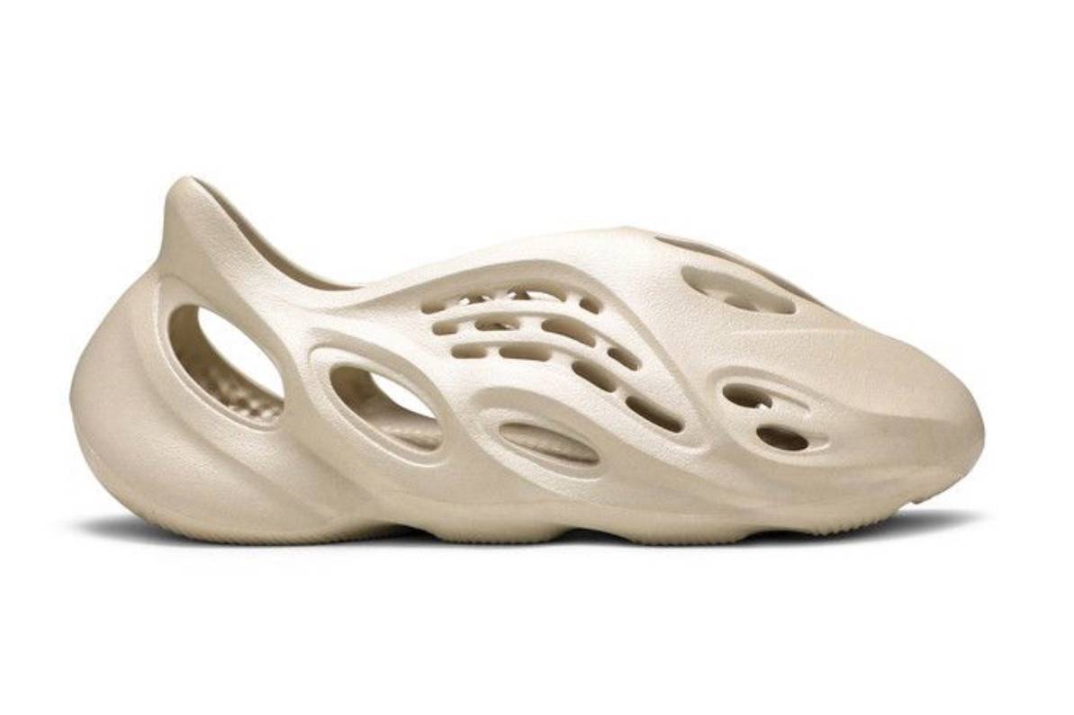 adidas Yeezy Foam RNNR Sand