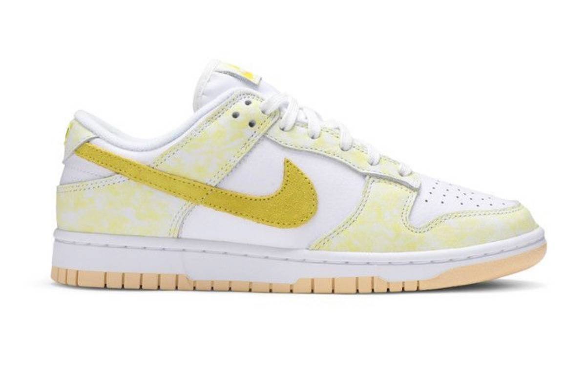 Nike Dunk Low Yellow Strike (Women's)