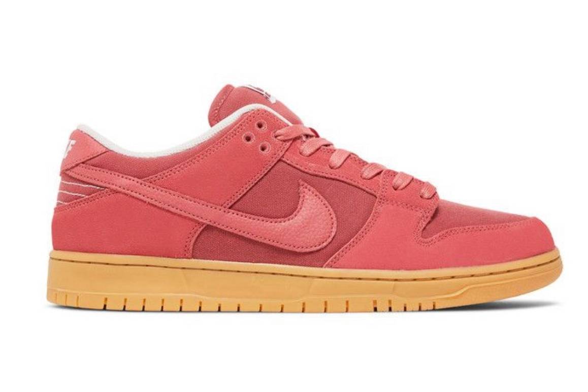 Nike SB Dunk Low Adobe