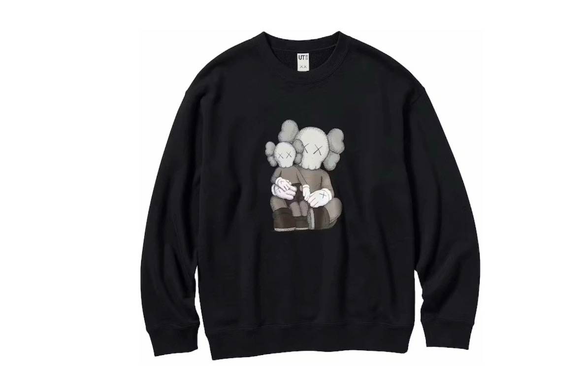 KAWS x Uniqlo Longsleeve Sweatshirt (Asia Sizing) Black
