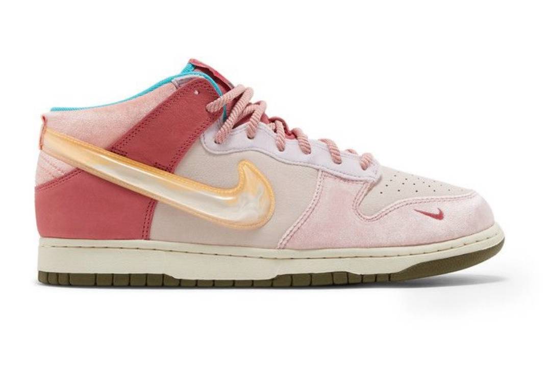 Nike Dunk Mid Social Status Free Lunch Strawberry Milk